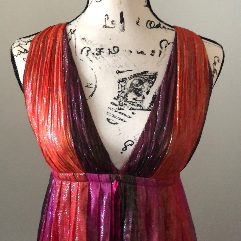 Alice + Olivia Top - Picture 2 of 8